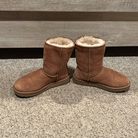 Ugg chestnut classic short 11 suede sheepskin warm winter boots sz 7 - Picture 3 of 7